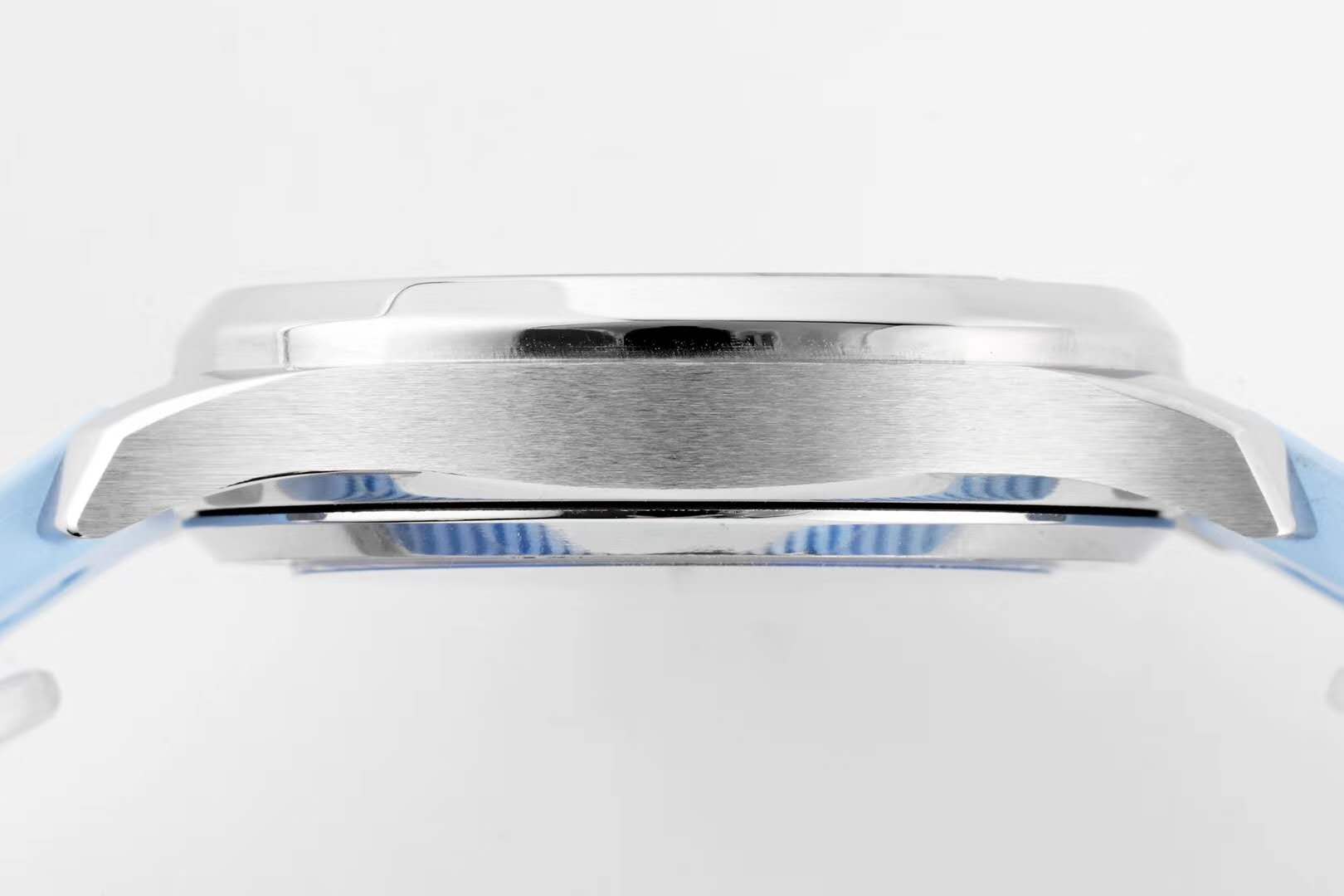 Aquanaut Luce 5072G-001 Blue MOP Dial in Grey Gold