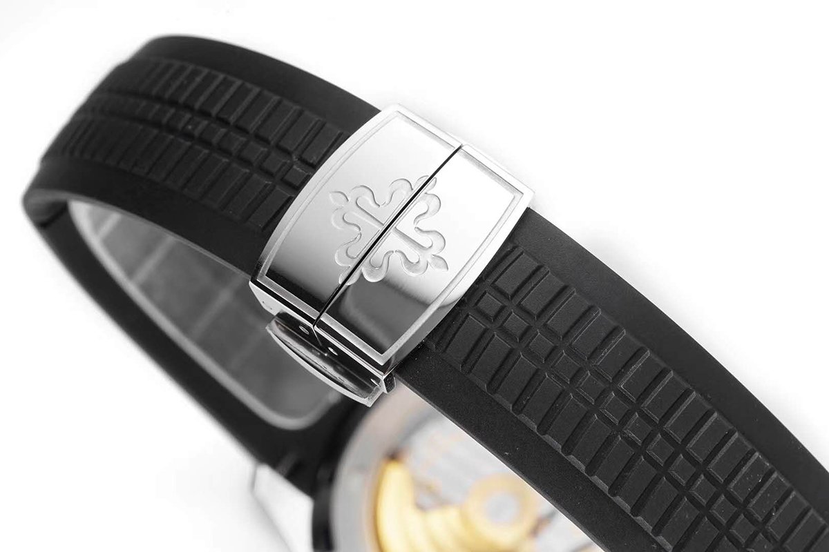 Aquanaut 5165A-001 Black Dial in Steel