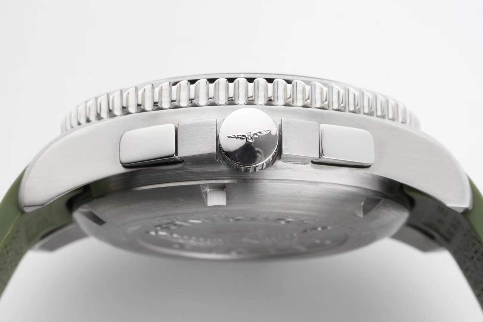 Hydroconquest Green Dial on Rubber Strap