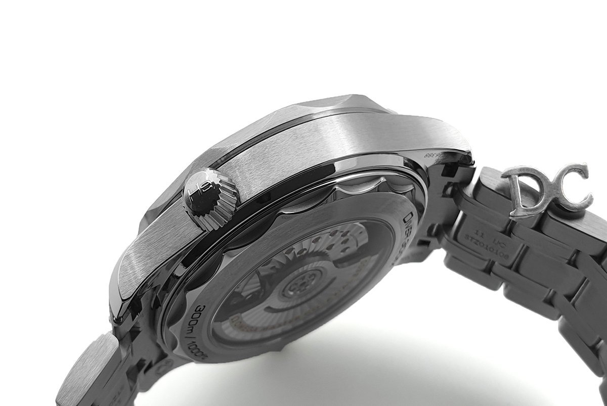 Seamaster Diver 300M 0me*ga Co-Axial Master Chronometer 42mm White Dial with Black Bezel