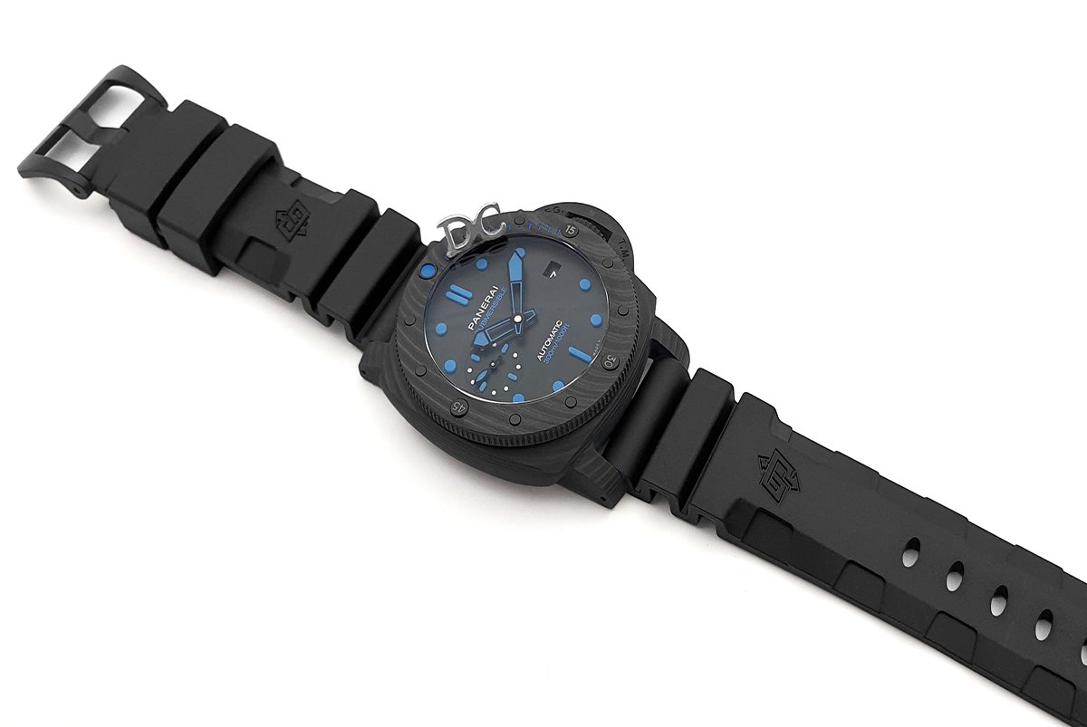 PAM960 Luminor Submersible Carbotech