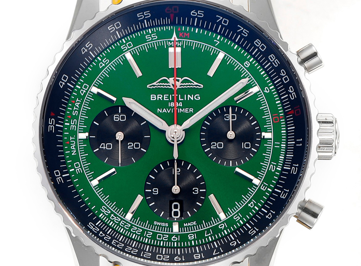 Navitimer B01 Chronograph 43 Dark Green Dial in Steel on Leather Strap