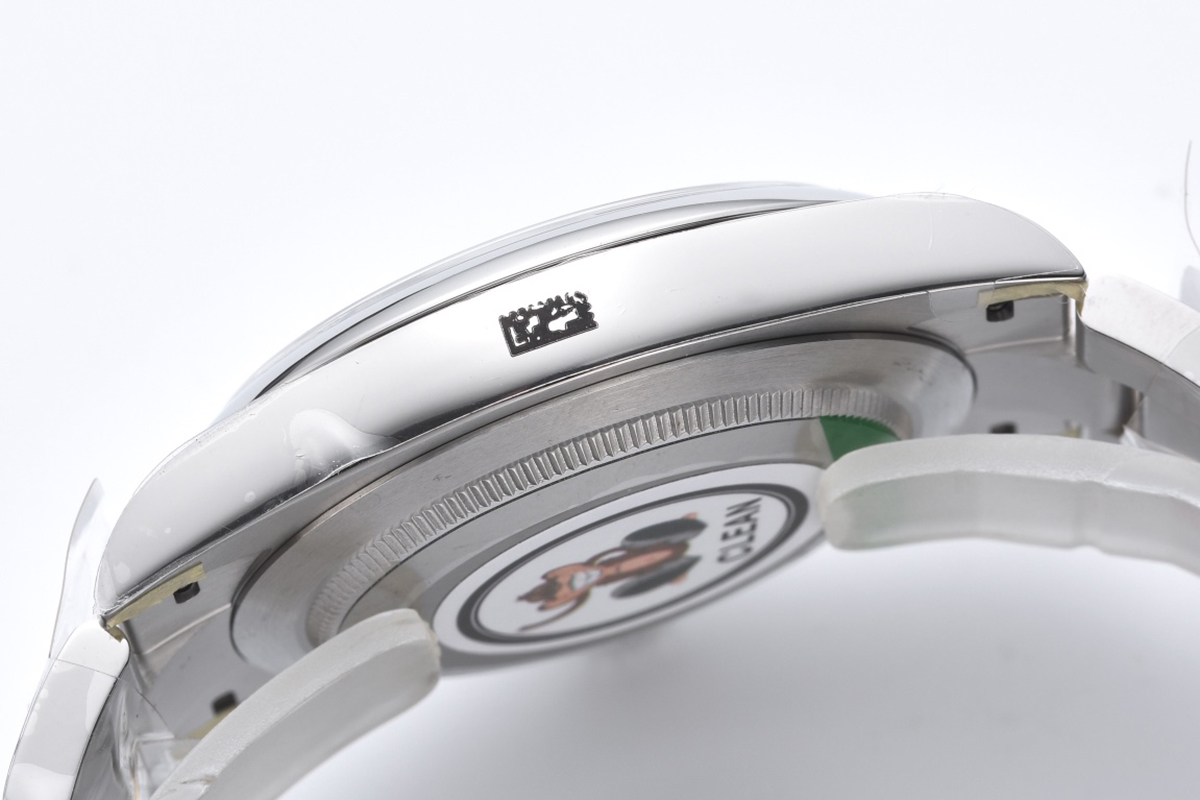 Oyster Perpetual 41mm Green Dial 124300